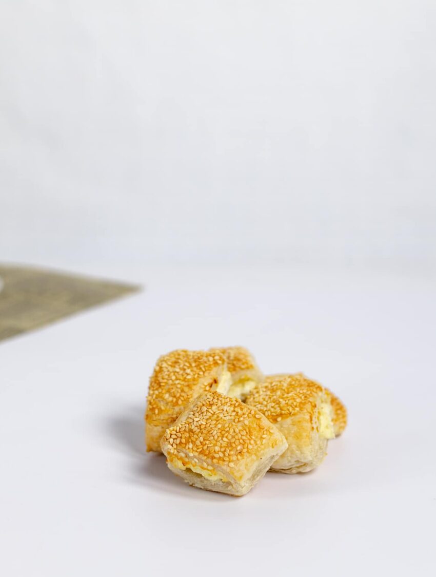 קונדיטוריית שני - חנות האונליין מאפי בורקס גבינה תמונה 3