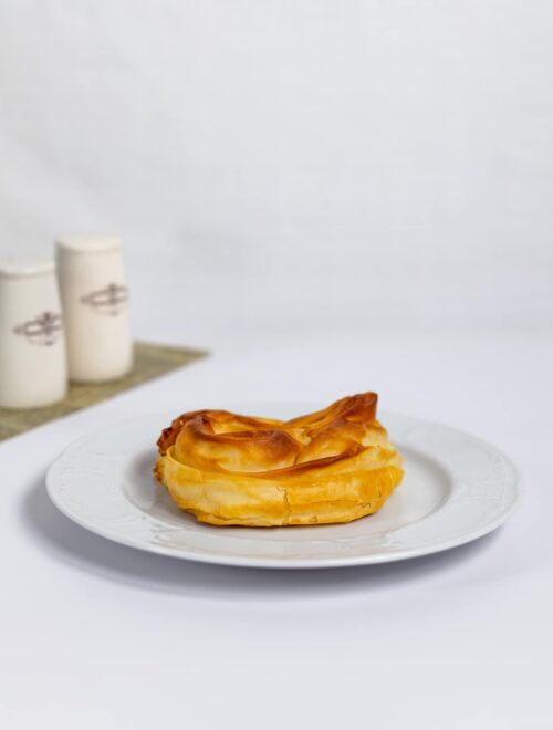 מאפה טורקי במילוי גבינה מלוחה