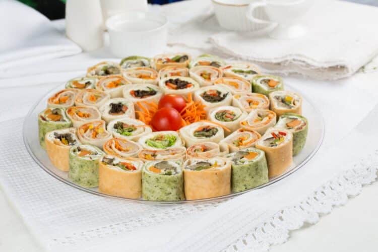 מגשי אירוח בקריות